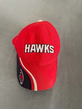 Atlanta Hawks NBA Elevation Spell Out Two Tone Hat Red/Black Cap